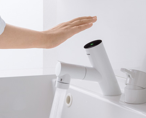 タッチレス水栓